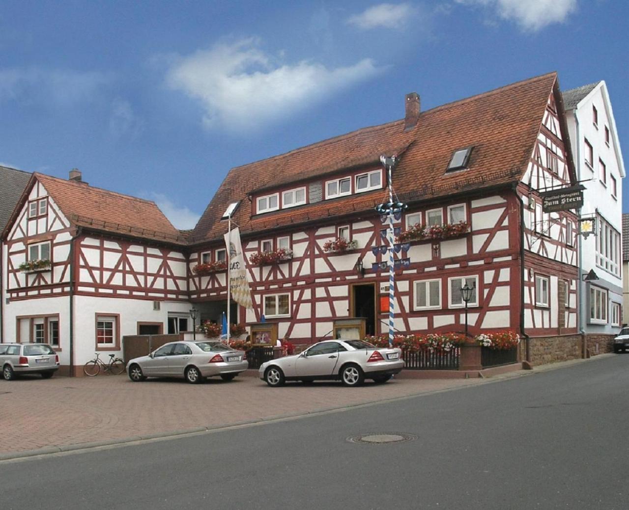 Gasthof-Landhotel-Metzgerei Zum Stern Rudenau ภายนอก รูปภาพ